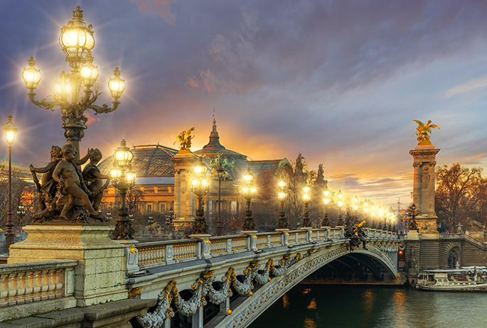 Paris Travel Guide: From Classic to Contemporary - A Tour of the City's ...