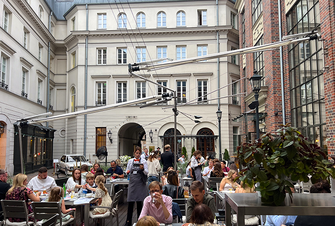 Der Elefant restaurant Warsaw