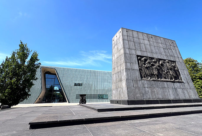 POLIN Museum and the Monument to the Jewish Ghetto Heroes in Warsaw