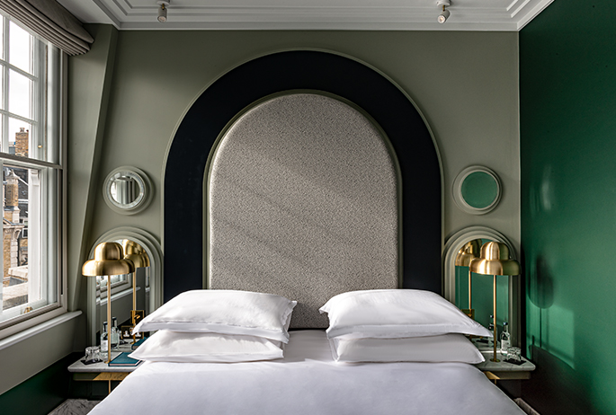 Henrietta Experimental boutique hotel London
