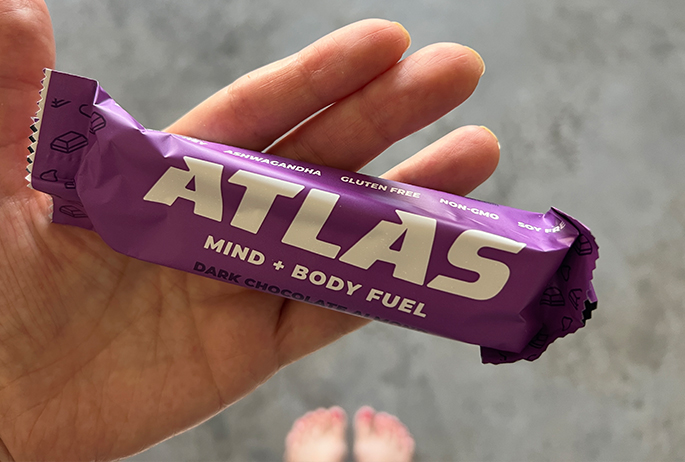 Atlas protein bar grass fed whey