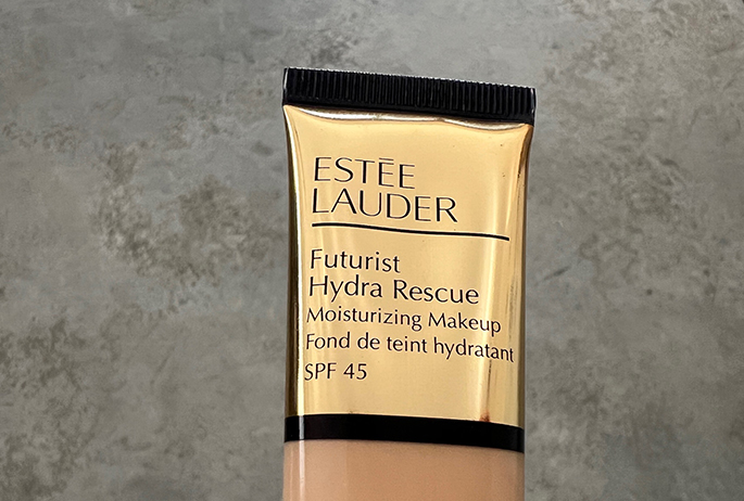 Estée Lauder Futurist Hydra Rescue Moisturizing Makeup SPF 45